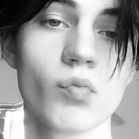 namaku-dara-seorang-biduanita