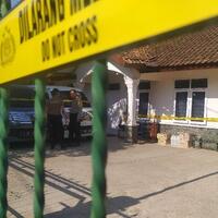 polisi-geledah-6-ruangan-di-rumah-mewah--big-boss--paket-kurban-cianjur