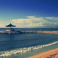 rencana-habisin-masa-lajang-di-tempat-ini--pulau-sejuta-umat