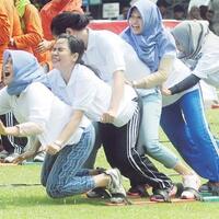kenangan-lomba-bakiak-saat-17-agustusan