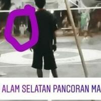 penampakan-hantu-kuntilanak-yang-tak-sengaja-terekam-kamera-di-lapangan-bulutangkis