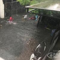 permukiman-di-lenteng-agung-sempat-banjir-30-cm-saat-hujan-deras