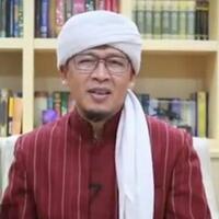 respons-munarman-fpi-setelah-aa-gym-komentari-dugaan-salib-di-spanduk-hut-ri