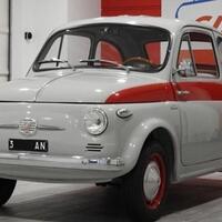 fiat-500-tahun-1959-mobil-mungil-yang-jadi-inspirasi-sosok--luigi--dari-film-cars