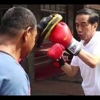 sarung-tinju-pada-olahraga-tinju-pro-alat-pelindung-atau-senjata-pembunuh