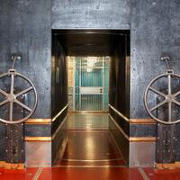 sempat-ditekan-the-fed-harga-emas-bangkit-lagi