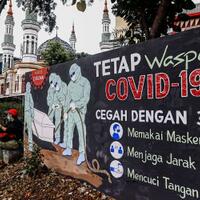 rekor-penambahan-3003-kasus-harian-covid-19-indonesia-sudah-masuk-fase-kritis