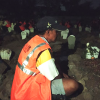 tak-pakai-masker-warga-malam-malam-dihukum-doa-di-kuburan-korban-covid-19