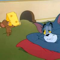 kejunya-tom-and-jerry-swiss-emmentaler