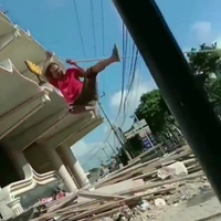 kuli-bangunan-ini-punya-skill-superhero