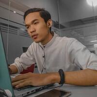 mahasiswa-depok-ungkap-kisahnya-tak-percaya-corona-kini-terinfeksi-covid-19