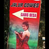 gadis-desa-pakai-jarik-jadi-jalur-gowes-eksotis