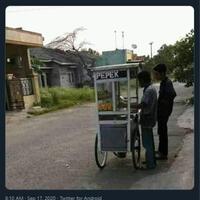 typo-kurang-huruf-m-tulisan-di-gerobak-pempek-ini-memicu-pikiran-ngeres