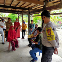 bhabinkamtibmas-polsek-panca-rijang-mediasi-sengketa-tanah