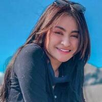 nathalie-holscher-roger-mualaf-uas-macam-kain-putih-tak-bernoda