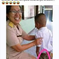 polisi-pamer-cupang-dileher-pasangannya-mengejutkan-warganet