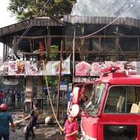 resto-legian-terbakar-saat-demo-ricuh-pemilik-rugi-ratusan-juta-rupiah