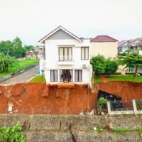 banjir-dan-longsor-ribuan-warga-jakarta-kini-tidur-di-masjid-hingga-musala