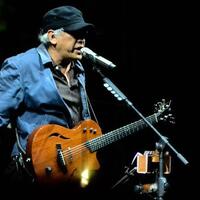 iwan-fals-menyarankan-jangan-demonstrasi-mungkin-karena-masalah-usia