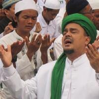 cekal-dan-denda-dihapus-per-hari-ini-habib-rizieq-segera-pulang-ke-indonesia