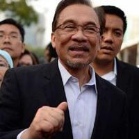 serahkan-dukungan-mayoritas-ke-raja-malaysia-anwar-ibrahim-minta-pm-muhyiddin-mundur