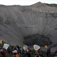 coc-reg-bromo-yadnya-kasada-ritual-tahunan-suku-tengger-di-gunung-bromo