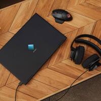 sensasi-keseruan-penuh-semangat-bersama-laptop-gaming-hp-omen-15-ek0044tx