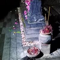 kisah-nyata-menelusuri-makam-keramat-di-malam-hari-merinding-gaes