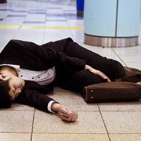 karoshi-kematian-akibat-kelelahan-dalam-bekerja
