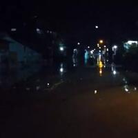 terendam-banjir-1-meter-aliran-listrik-pondok-gede-permai-diputus-sementara
