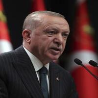 erdogan-presiden-prancis-macron-butuh-perawatan-mental