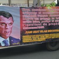 massa-fpi-kecam-macron-pakai-karikatur-setan-dan-tulisan-bahasa-prancis