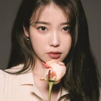 gara-gara-postingan-iu-penyanyi-kimmuseum-langsung-jadi-trending-di-korea