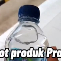 ikut-boikot-produk-prancis-pria-beli-air-mineral-lalu-dilempar-ke-sampah