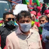 massa-buruh-minta-dpr-panggil-menaker-untuk-naikkan-upah