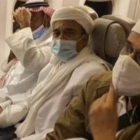 allahu-akbar-suasana-bandara-soetta-terkini-penuh-pasukan-habib-rizieq-merinding