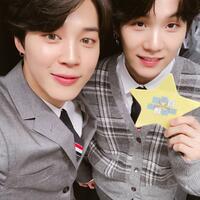 jimin-beri-update-terbaru-tentang-kondisi-kesehatan-suga--bts--pasca-operasi-bahu