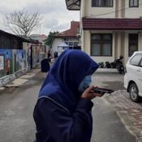 diguncang-gempa-sejumlah-pegawai-kpu-sumbar-berhamburan-ke-luar-gedung