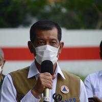 doni-monardo-minta-gubernur-pangdam-dan-kapolda-larang-pengumpulan-massa
