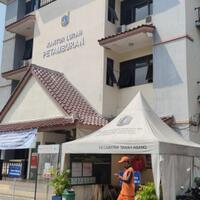 semua-pegawai-dinyatakan-positif-covid-19-kantor-lurah-petamburan-masih-ditutup