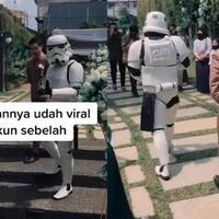 keren-konsep-pernikahan-ini-hadirkan-stromtrooper-karakter-dalam-seri-star-wars