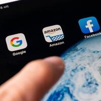 prancis-kirim-tagihan-pajak-dan-retribusi-kepada-facebook-dan-amazon