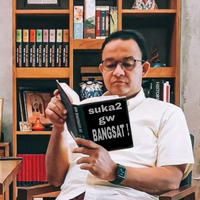 anies-baswedan-mendapat-penghargaan-gubernur-terpopuler-2020
