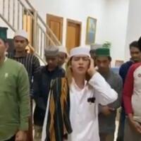 lantunkan-azan--hayya-alal-jihad--rehan-al-qadri-jadi-tersangka