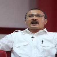 ferdinand-pak-jokowi-jangan-dibiarkan-sendirian-lawannya-banyak
