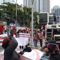 demo-di-polda-metro-jaya-massa-sebut-habib-rizieq-teroris