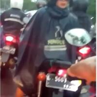 bikin-merinding-desain-helm-pengendara-ini-malah-nyeremin