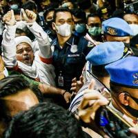 rizieq-shihab-diperiksa-sebagai-tersangka-kasus-kerumunan