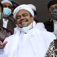 rizieq-sarankan-bentuk-fpi-baru-setelah-dilarang