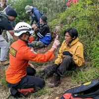 solo-hiking-di-gunung-sindoro-seorang-pendaki-ditemukan-basarnas-cidera-di-jurang